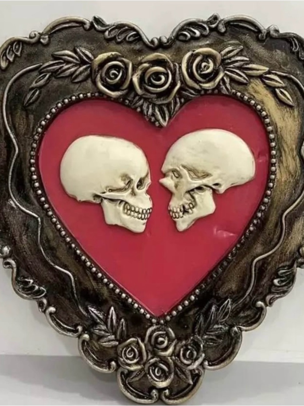 Resin Heart&Skull Sculpture Gothic Home Dark Decor 4.72”x4.72” Horror Oddities